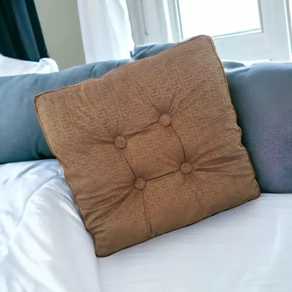 COJÍN PARA SILLA ESTILO BOTONES